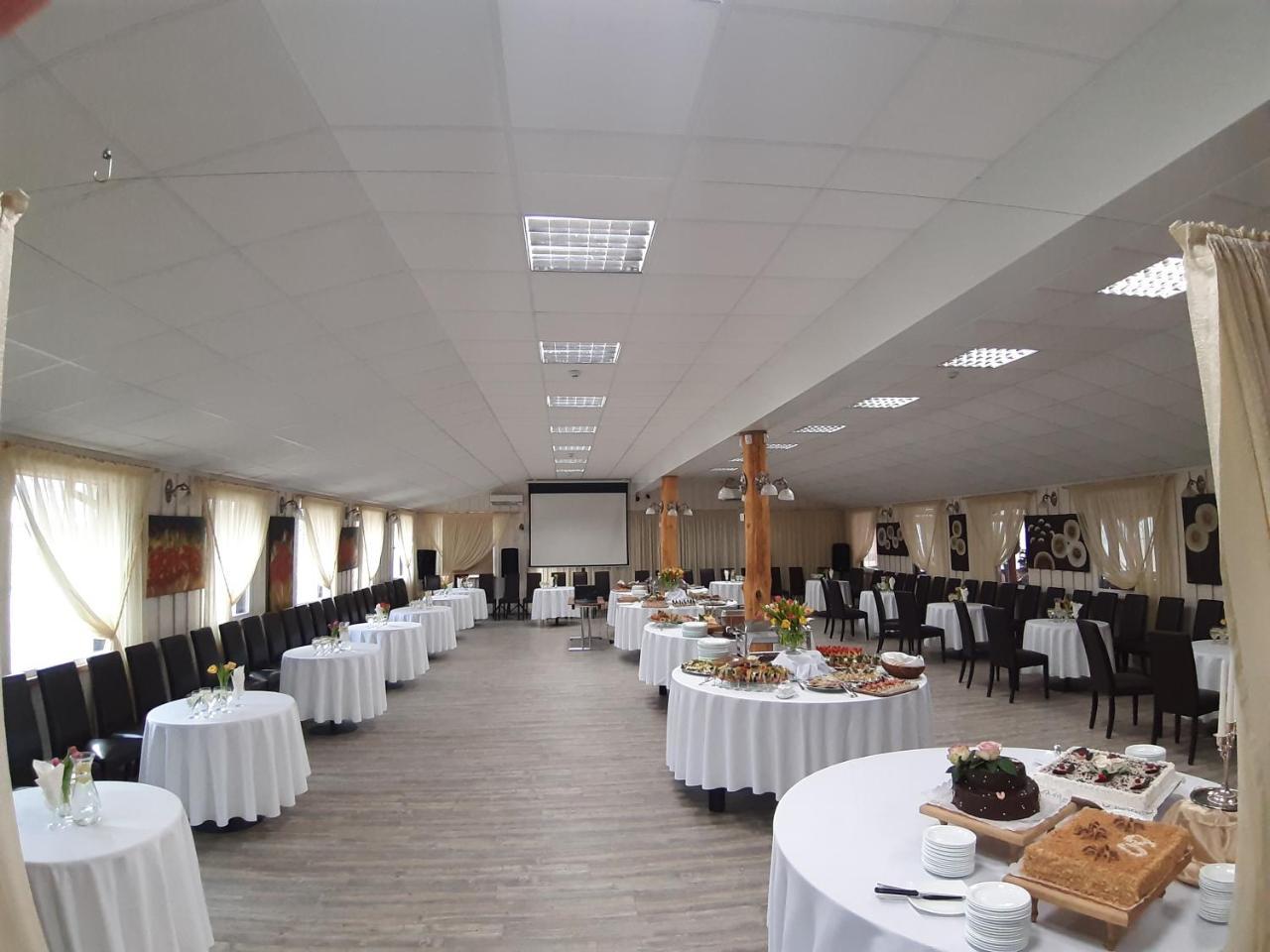 Hotel Green Smiltyne Panevezys Ngoại thất bức ảnh